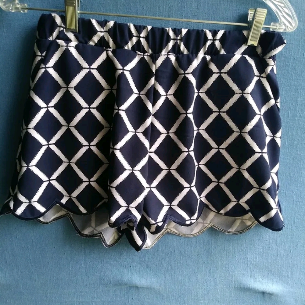 Mine Women's Size Medium M Blue Diamond Short Stretchy Shorts F1